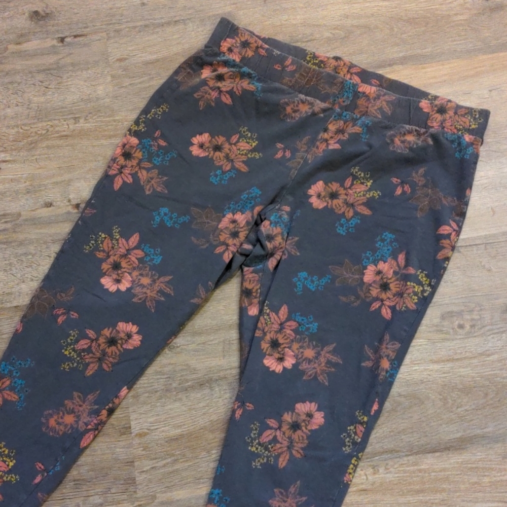 Floral Torrid Leggings, Size 3